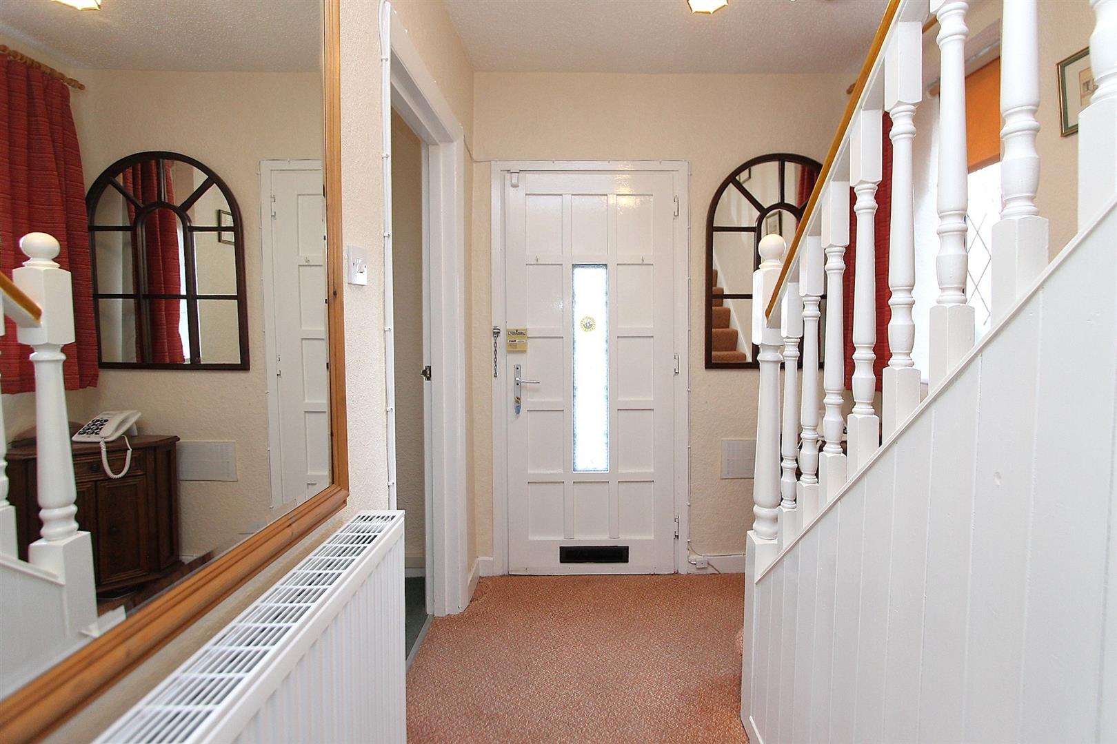 3 bed property in Queensway, Stourbridge